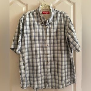 Wrangler Button Up Shirt Mens XL Black/White Plaid Short Sleeve Outdoor Work.